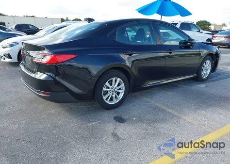 2025 Toyota Camry Le z USA, uszkodzony, nr VIN 4T1DAACKXSU500935